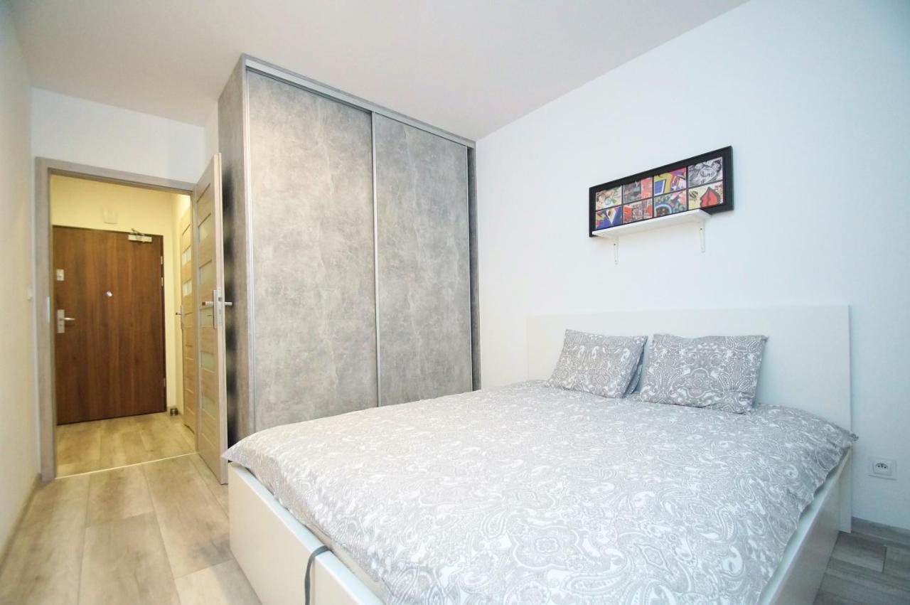 Katowice, 3 Stawy - Pulaskiego, Free Parking Катовіце