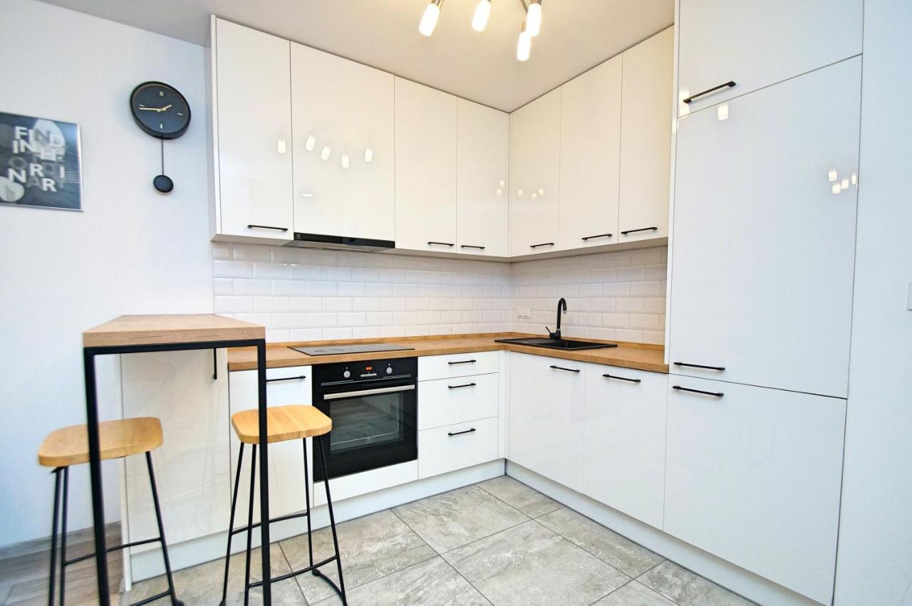 Katowice, 3 Stawy - Pulaskiego, Free Parking