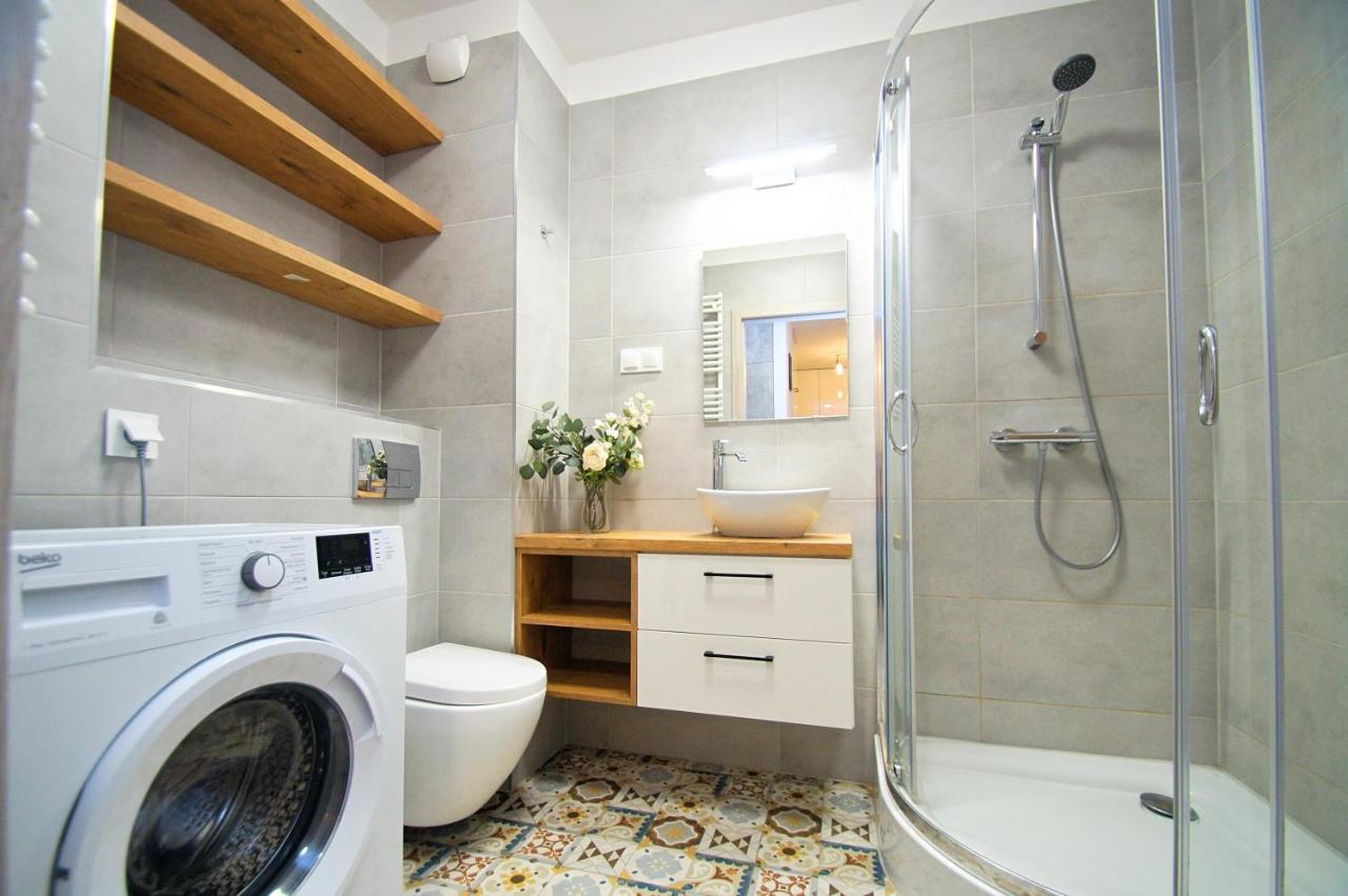 Katowice, 3 Stawy - Pulaskiego, Free Parking Apartament